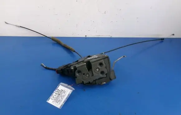 Mazda 3 I Front door lock 3N6A-A21812-D