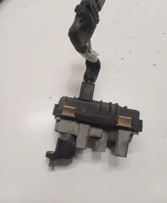 Jaguar XF X260 Turbine electric control actuator 6NW01043027