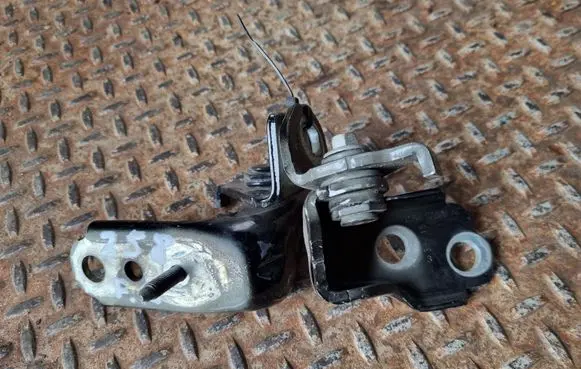 Front door hinge set