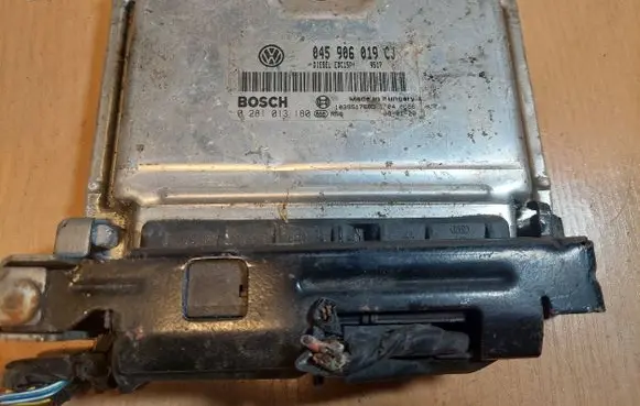 Skoda Roomster (5J) Engine control unit/module ECU 0281013180 045906019CJ EDC15P