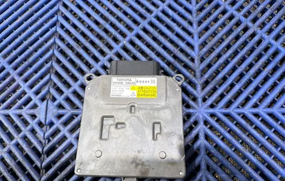 Toyota C-HR I Xenon control unit/module 8990810020 1438000560