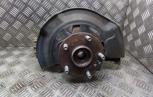 Toyota Prius+ (ZVW40) Front wheel hub