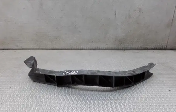 Fiat Albea Front bumper mounting bracket