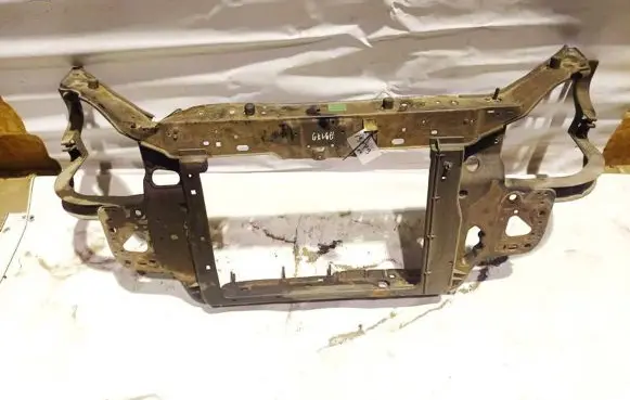 Hyundai Getz Radiator support slam panel