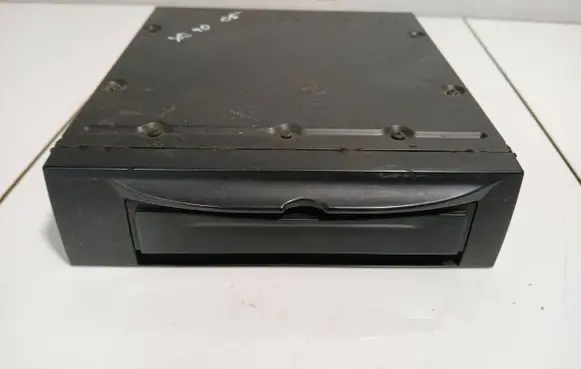 Volvo XC90 Navigation unit CD/DVD player 307326601 42540015 3AF336AC
