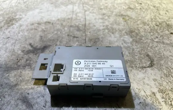 Mercedes-Benz E W211 Gateway control module A2115408545 A2115408345 A2114420027