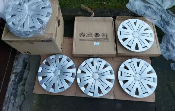 Seat Ibiza V (KJ) R15 wheel hub/cap/trim