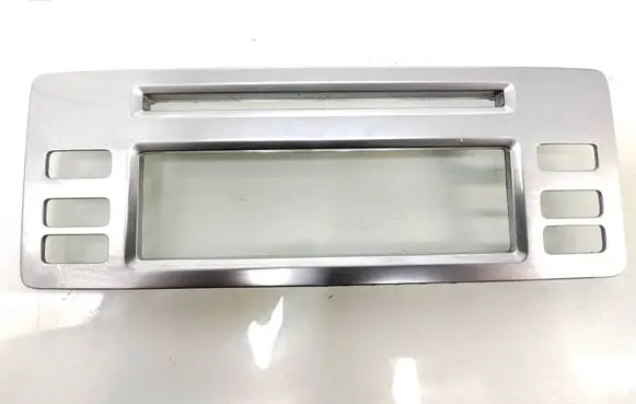 Radio/GPS head unit trim
