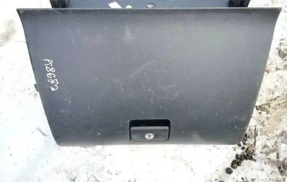 Toyota Corolla Verso AR10 Glove box 555510f010 55551-0f010