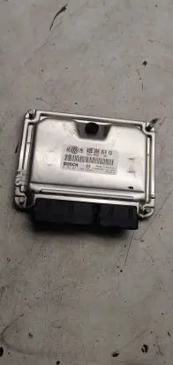 Volkswagen PASSAT B5.5 Engine control unit/module 038906019KD 1039S01966 0281011205