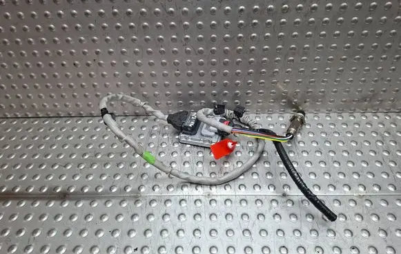 Renault Trafic III (X82) Lambda probe sensor S25071724 227900040R