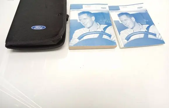 Ford Fiesta User manual 
