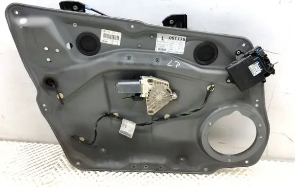 Mercedes-Benz A W169 Front door window regulator with motor A1697202779
