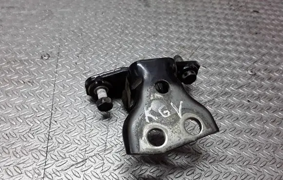 Rear door upper hinge