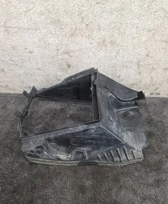 Land Rover Range Rover Sport L494 Intercooler air guide/duct channel DPLA8C465AA