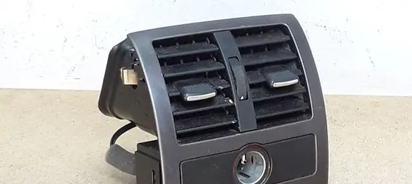 Audi A6 S6 C5 4B Rear air vent grill 4B0819203