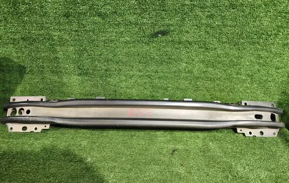 Volvo XC60 Front bumper cross member 31420227