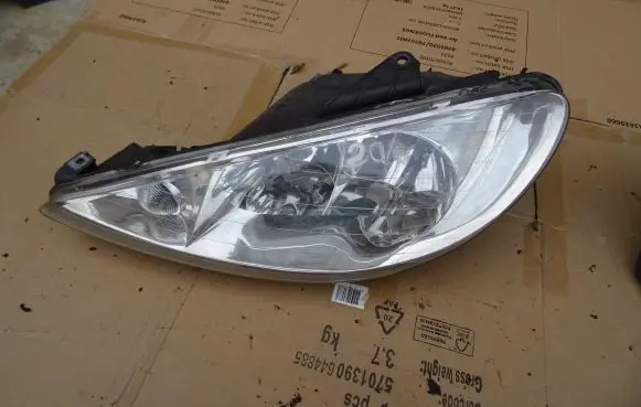 Peugeot 206 Headlight/headlamp 9628666880 804802A011 89001771