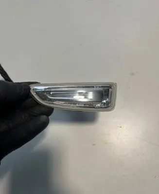 Opel Insignia B Front fender indicator light 13491088 DNS361531665