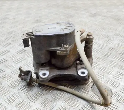 Honda CR-V Rear brake caliper