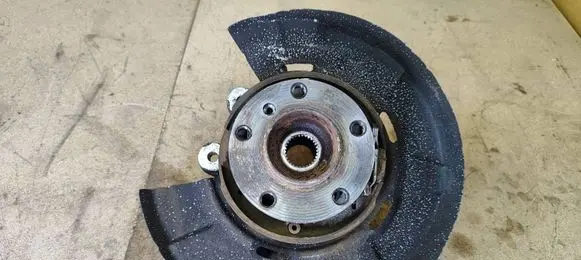 BMW 7 F01 F02 F03 F04 Rear wheel hub 6797448