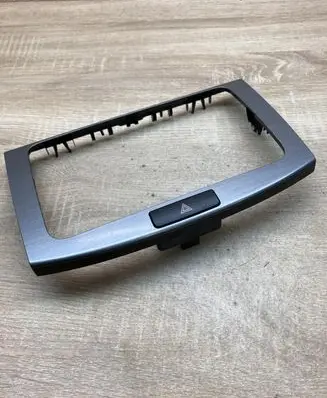 Volkswagen PASSAT B7 Radio/GPS head unit trim 3AA858069H