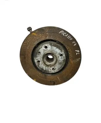 Front wheel hub