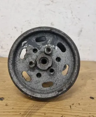 Volkswagen Golf IV Power steering pump