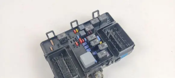 Ford Galaxy Fuse module F2GT14A067EC