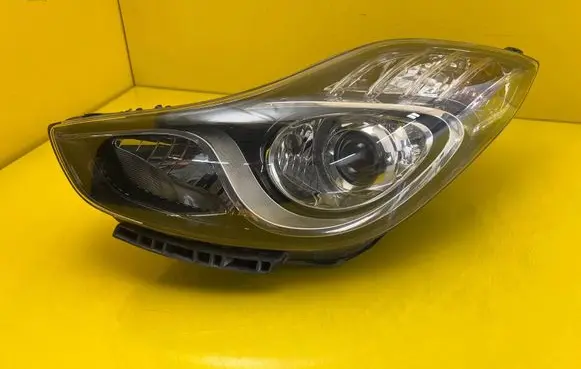 Hyundai ix20 Headlight/headlamp 921011KXXX
