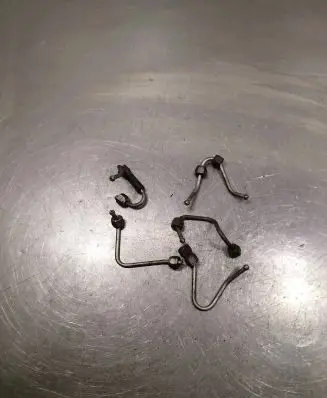 Renault Laguna III Fuel injector supply line/pipe 