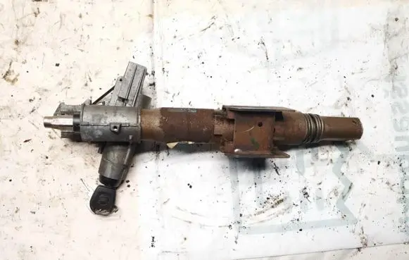 Seat Alhambra (Mk1) Steering wheel axle 7m1419501