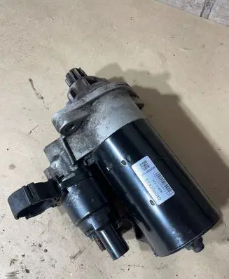 Volkswagen Transporter - Caravelle T5 Starter motor STX200040 900002899226