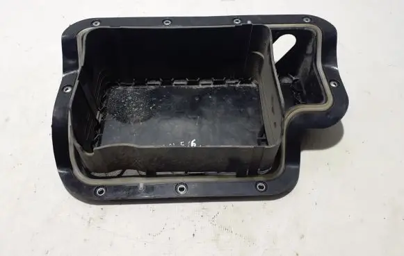 Volkswagen Golf VII Battery box tray cover/lid 5Q0915435D