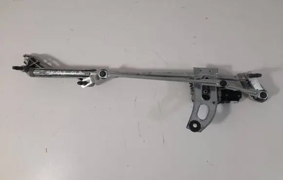 Mercedes-Benz GLB X247 Front wiper linkage and motor A2479061402