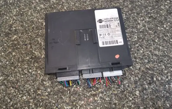 Nissan Primera Comfort/convenience module 28550AV605