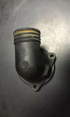 BMW 7 E38 Engine coolant pipe/hose 2243133