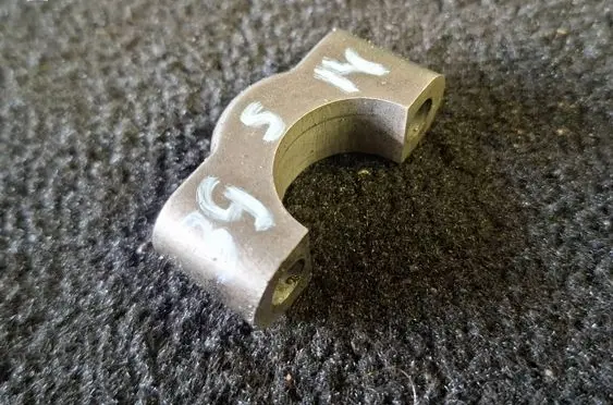 BMW 5 E39 Camshaft holder 