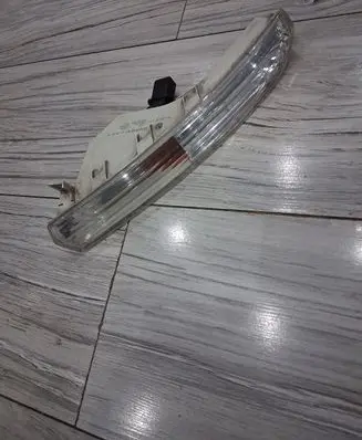 Volkswagen PASSAT CC Front indicator light 3C8953042