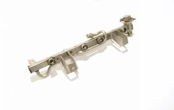 Volkswagen PASSAT B5 Fuel line pipe 06B133317A