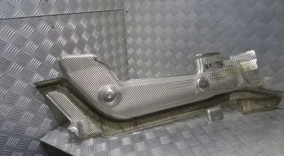 Mercedes-Benz SL R231 Engine cover (trim)
