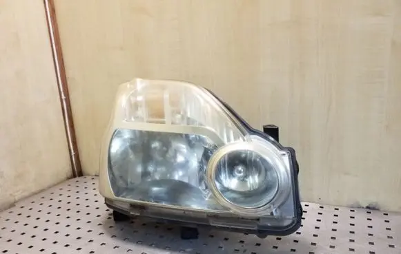 Nissan X-Trail T31 Headlight/headlamp