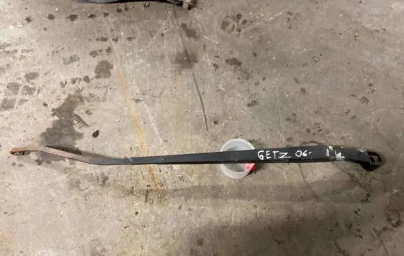 Hyundai Getz Front wiper blade arm 09651