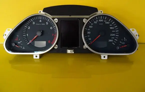 Audi A6 S6 C6 4F Speedometer (instrument cluster) 5550007301
