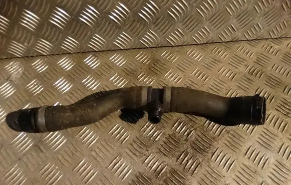 Mercedes-Benz GLE W167 Engine coolant pipe/hose