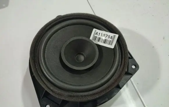Toyota Avensis T250 Front door speaker 8616002370