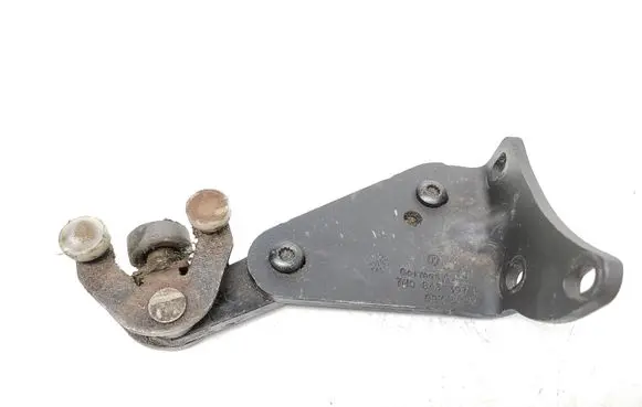 Volkswagen Transporter - Caravelle T5 Sliding door lower roller guide/hinge 7H0843397