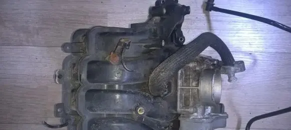 Opel Vectra C Intake manifold 55351149