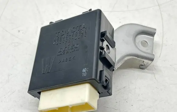 Toyota Land Cruiser (J150) Light module LCM 8594060120