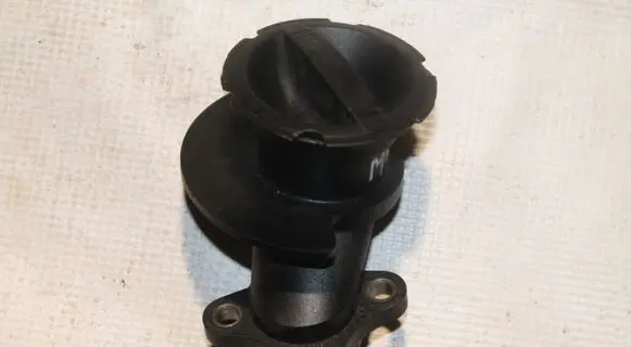 Volvo XC60 Oil fill pipe 30777537